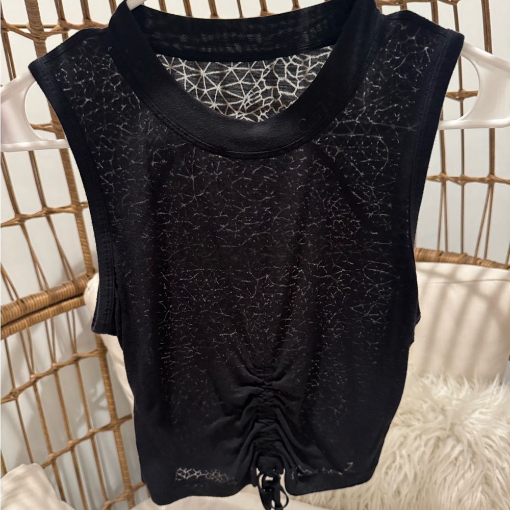 Lululemon workout tank
